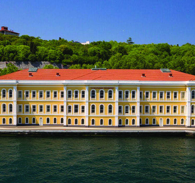 Galatasaray Universitesi - Portfolios